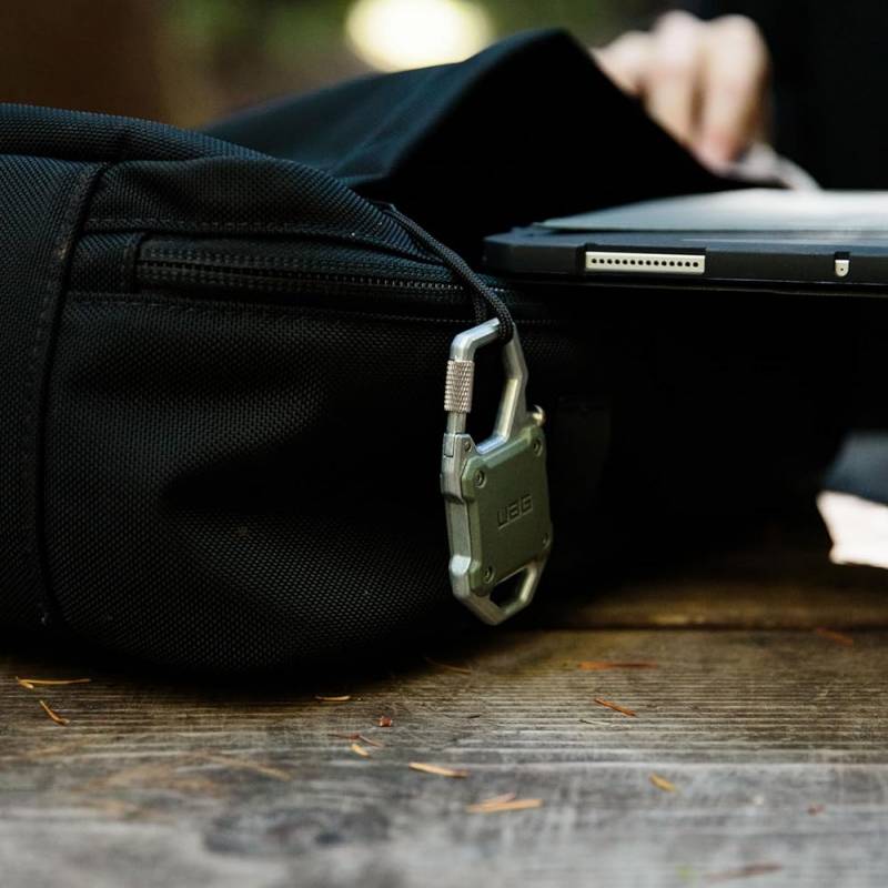 UAG Monarch AirTag Case