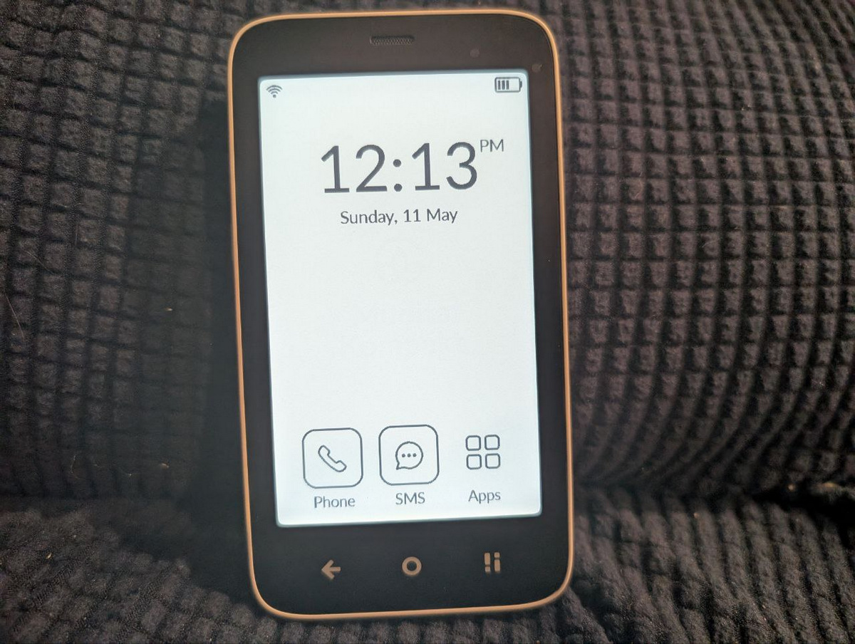 Mudita Kompakt Review: A Minimalist Phone That Might Help You End Your  Smartphone Addiction | Gear Diary, image size:1200x904