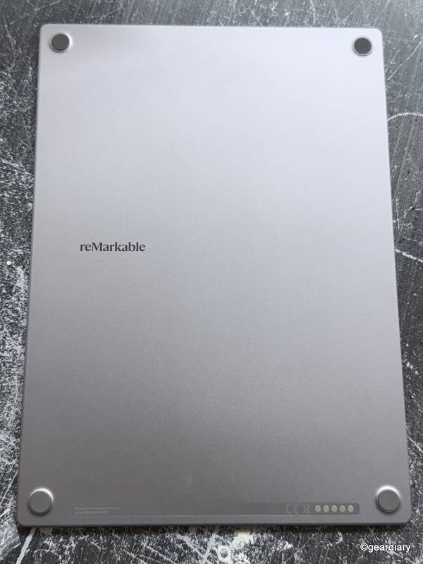 Magnetic spots on the back of the reMarkable Paper Pro