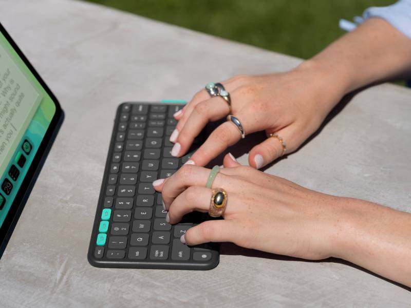 Logitech Flip Folio