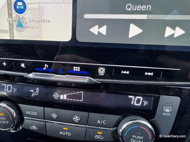 Buttons on the Alpine Halo 9 and DVR-C320R Dashcam