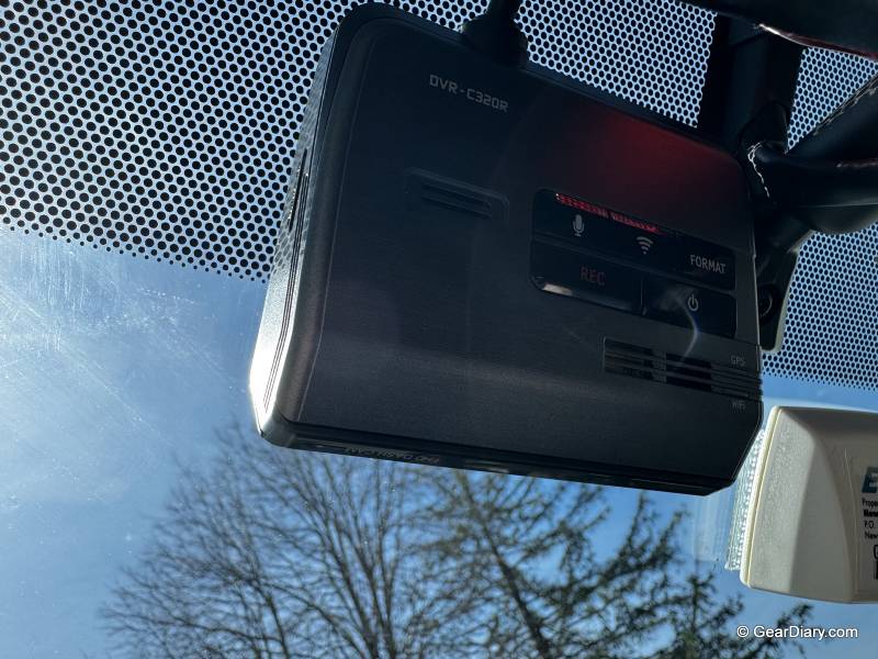 Alpine DVR-C320R Dashcam
