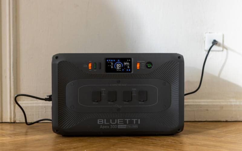 BLUETTI Apex 300