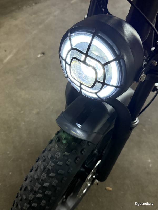 Movcan V30 Max front light