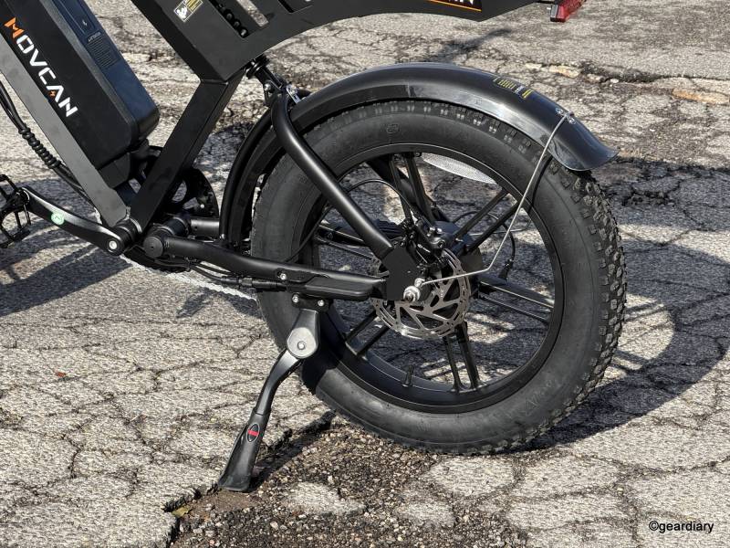Back tire of Movcan V30 Max