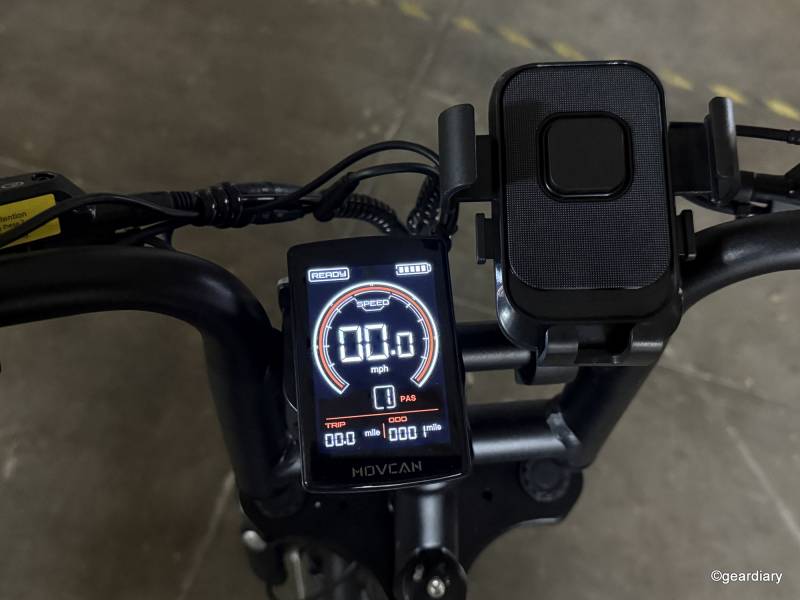 Movcan V30 Max display