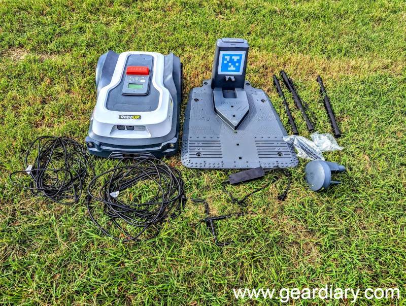 RoboUP T1200 Pro with included accessories