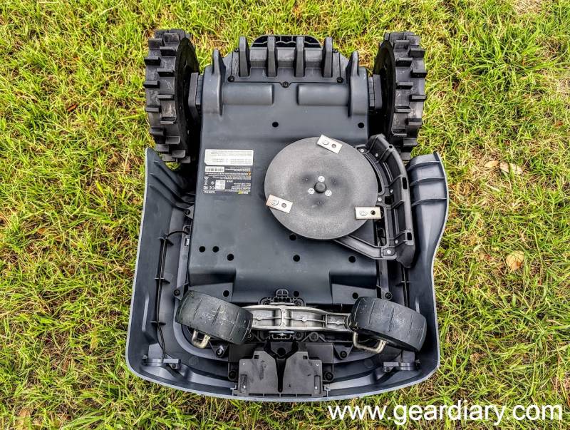 Bottom of the RoboUP T1200 Pro
