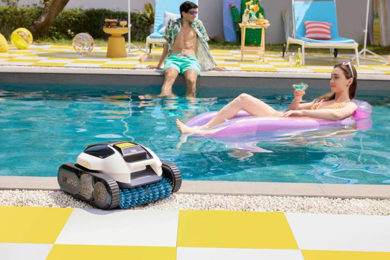 Outsource Your Pool Maintenance to the Robot Revolution With the MAMMOTION SPINO E1 1 MAMMOTION SPINO E1 Robotic Pool Cleaner