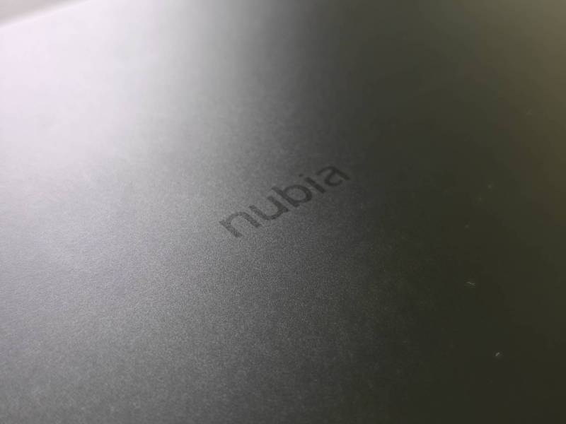 Closeup of the nubia logo on the back of the nubia Pad Pro