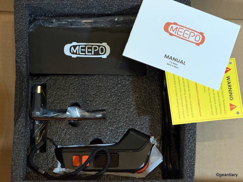 Unboxing the MEEPO V3 MAX