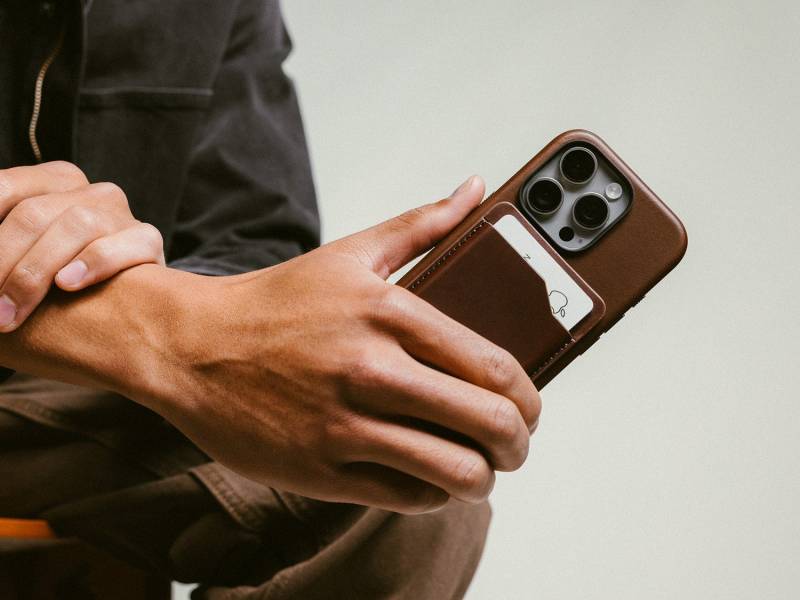 Nomad Leather Mag Wallet