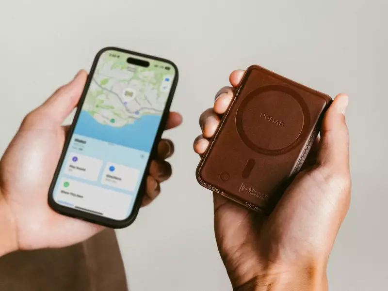 Using Find My to locate the Nomad Leather Mag Wallet