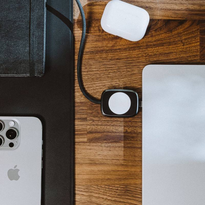 Nomad Universal Cable for Apple Watch