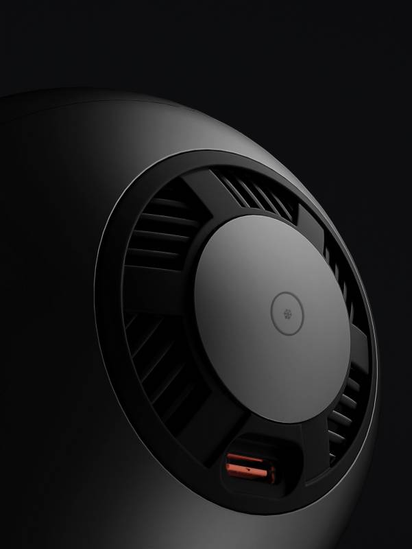AUKEY MagFusion Ark: The Modular Wireless Charger That Wants to Replace Every Cable You Own 6 The fan on the AUKEY MagFusion Ark