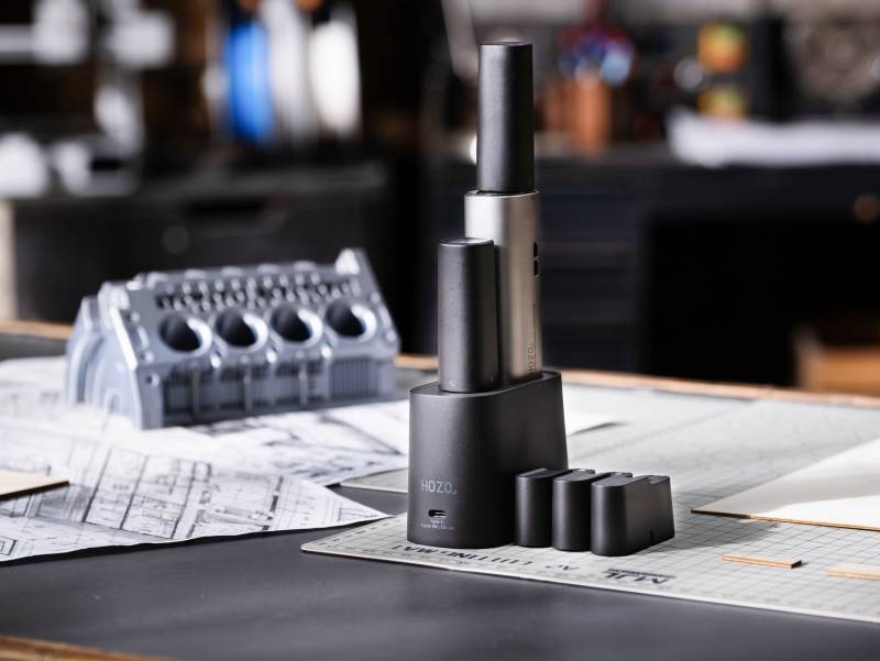 HOZO Design NeoBlade Ultrasonic Cutter and NeoBlock Sanding System Deliver Cord-Free Precision for Makers 7 HOZO Design NeoBlade in it's stand