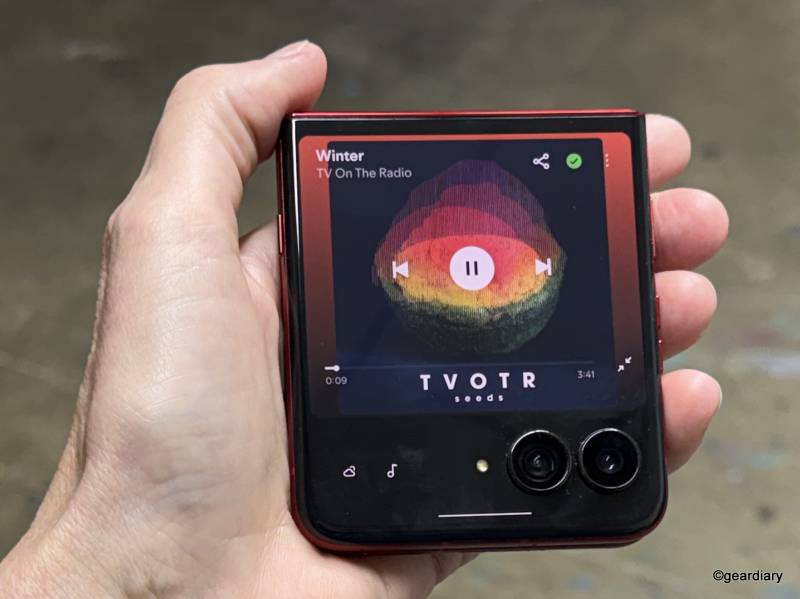 2025 Motorola Razr Ultra Review: Three Months with the Foldable Flip-Phone That’s Still the One to Beat 48 Spotify out the outer display of the 2025 Motorola Razr Ultra