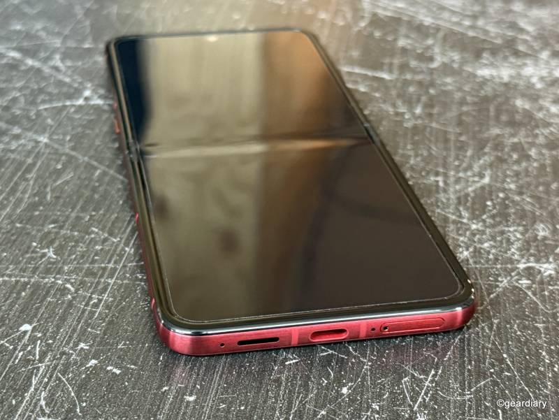 2025 Motorola Razr Ultra Review: Three Months with the Foldable Flip-Phone That’s Still the One to Beat 16 The bottom edge of the 2025 Motorola Razr Ultra when opened