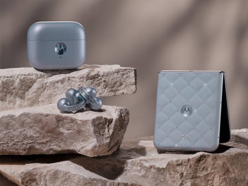 The Brilliant Collection - a group shot of the moto buds loop case, the moto buds loop, and the motorola razr