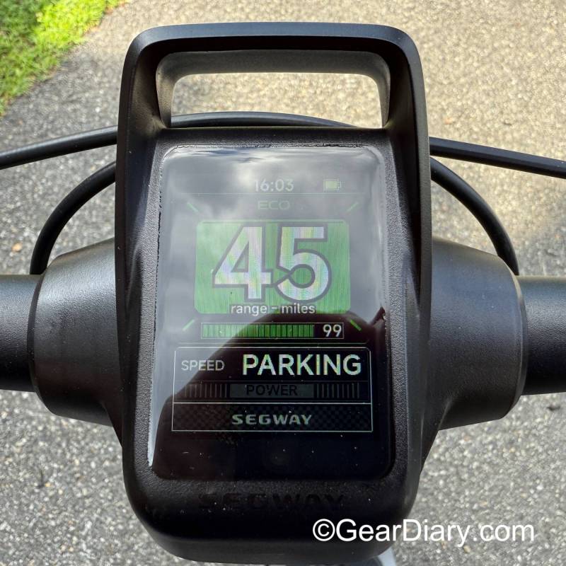 Segway GT3 SuperScooter Review: Speed, Comfort, and Smart Features in This Practical Premium Ride 7 Display on the Segway GT3 SuperScooter
