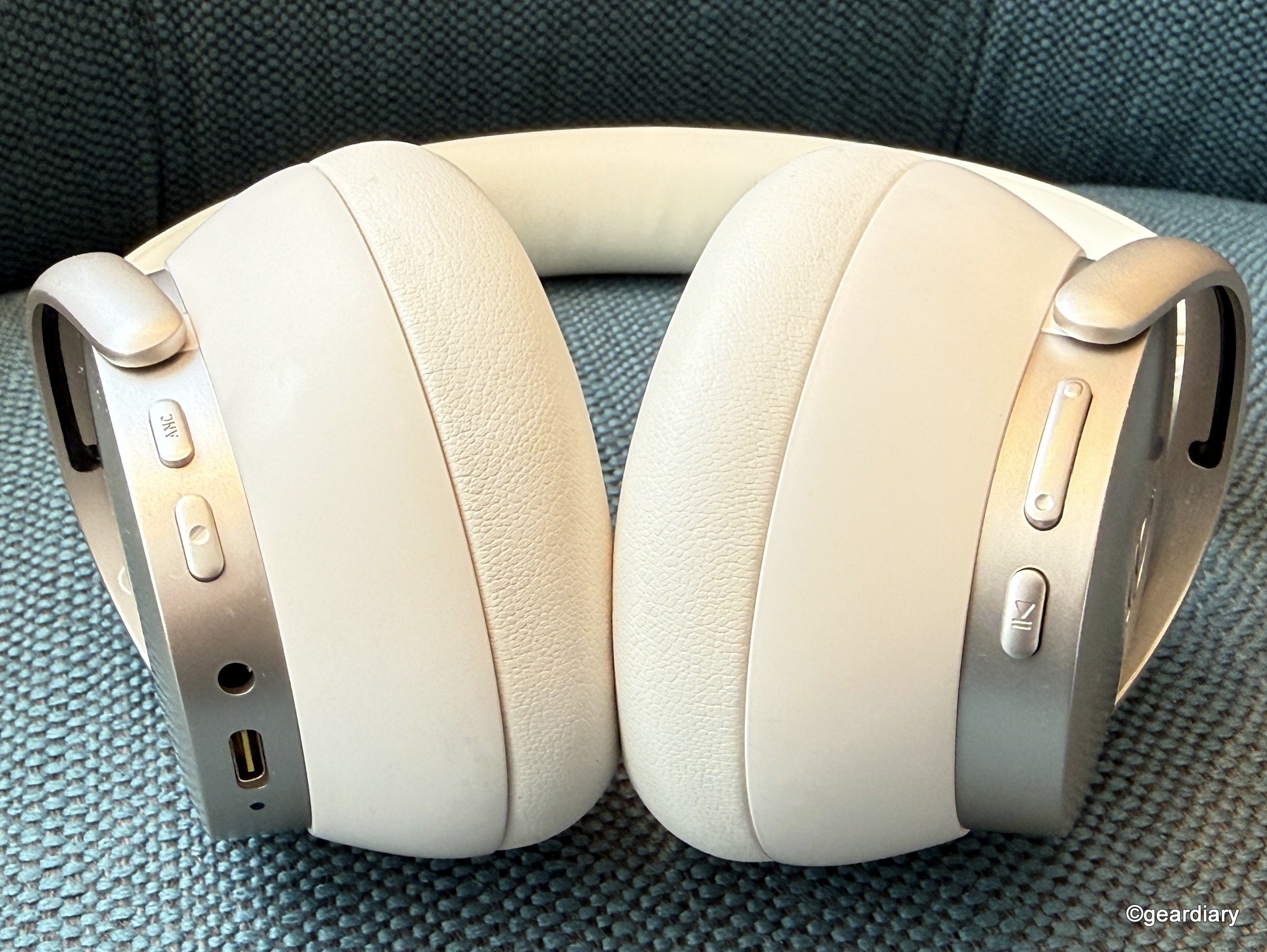 The Baseus Inspire Series Brings Bose-Tuned Sound, Smarter Noise