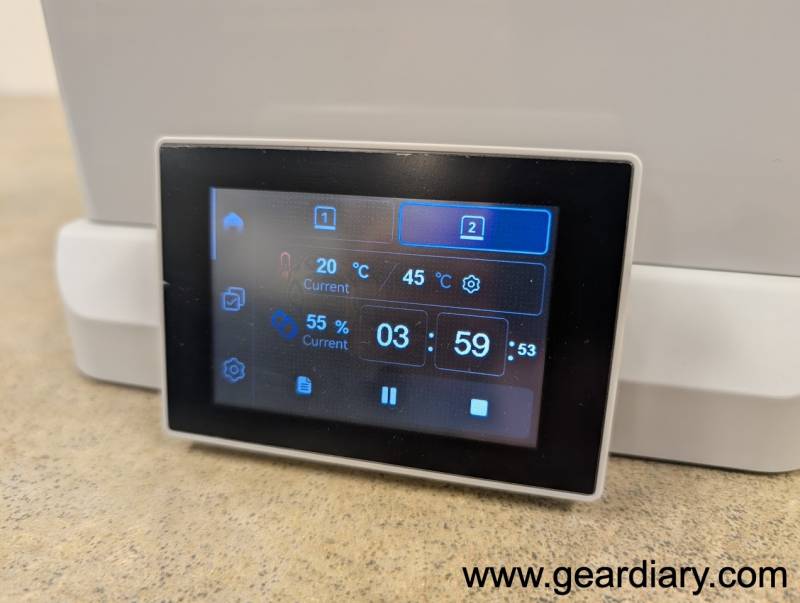 Chitu Systems FilaPartner E1 Review: The Dual-Chamber Filament Dryer Every 3D Printer User Needs 5 The display on the Chitu Systems FilaPartner E1 Filament Dryer