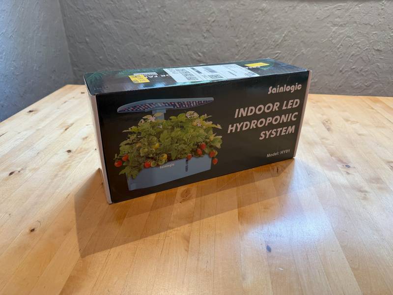 Sainlogic HY01 LED Hydroponics System Review: The (Almost) Perfect Indoor Seed Germinator 1 Sainlogic HY01 LED Hydroponics System retail box