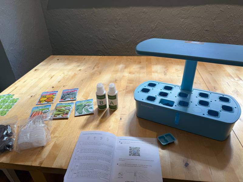 Sainlogic HY01 LED Hydroponics System Review: The (Almost) Perfect Indoor Seed Germinator 5 Sainlogic Hydroponics Growing System HY01