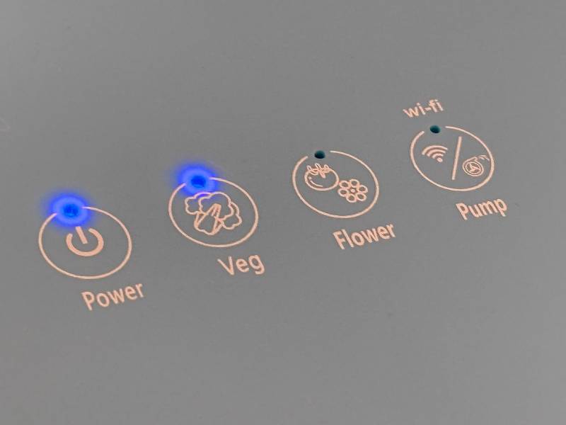 Sainlogic HY01 LED Hydroponics System Review: The (Almost) Perfect Indoor Seed Germinator 10 Sainlogic HY01 LED Hydroponics System"s touch panel