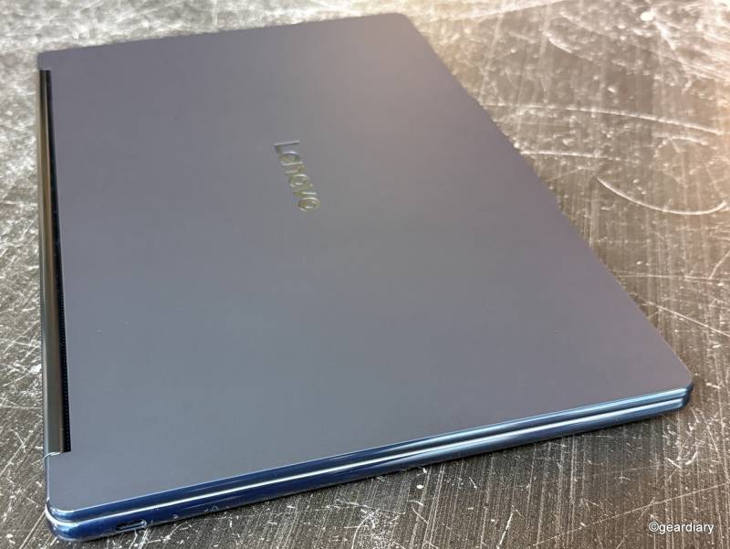 Lenovo Yoga Book 9i Gen 10 Review: A Lightweight Dual-Screen Laptop with Serious Multitasking Skills 15 The left side of the Lenovo Yoga Book 9i Gen 10