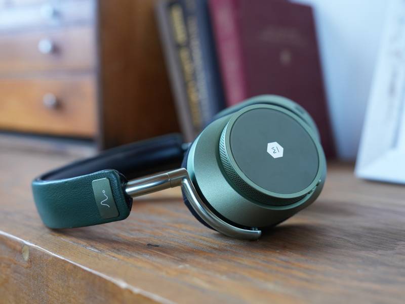 Neurable MW75 Neuro LT: Brain Sensing Headphones Built with Master & Dynamic That Help You Work Smarter 9 Neurable MW75 Neuro LT
