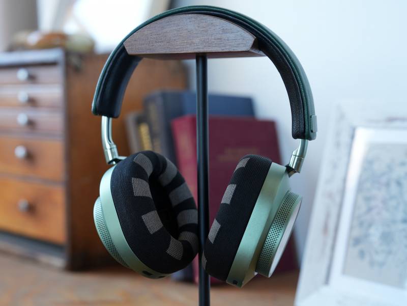 Neurable MW75 Neuro LT: Brain Sensing Headphones Built with Master & Dynamic That Help You Work Smarter 1 Neurable MW75 Neuro LT