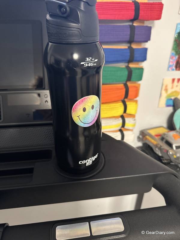 Echelon Stride-6 Treadmill Review: The Quiet, Space-Saving Treadmill That Actually Folds Flat 7 Echelon Stride-6's water bottle holder