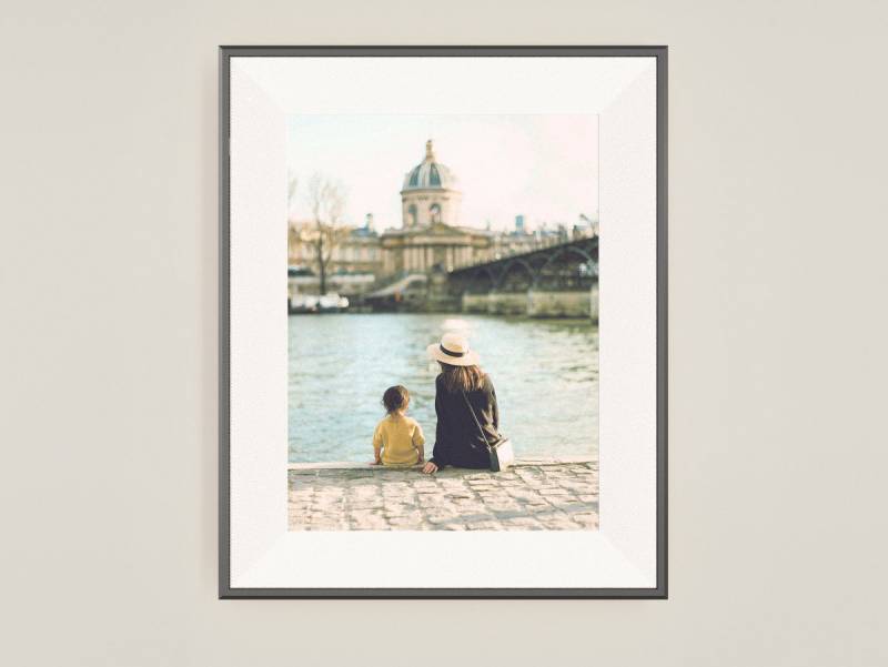 Aura Ink: Aura’s New Cordless 13.3" Color E-Paper Frame Reimagines How You Display Photos 1 Aura Ink