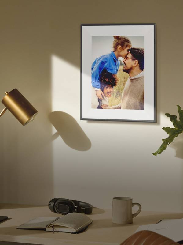 Aura Ink: Aura’s New Cordless 13.3" Color E-Paper Frame Reimagines How You Display Photos 7 Aura Ink