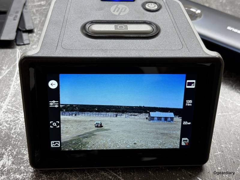 Scanning slides in the HP FilmScan 5" TouchScreen Film Scanner