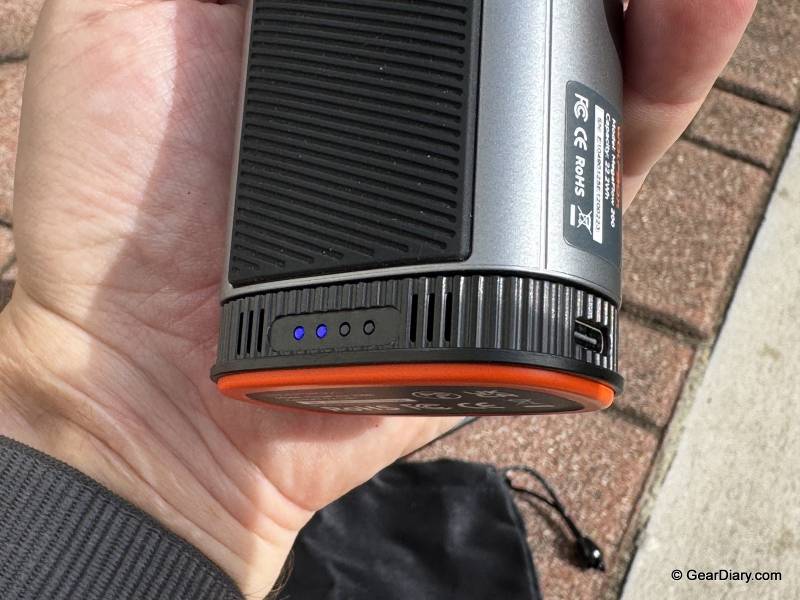 WOLFBOX MF200 Compressed Air Duster Review: The Cordless Cleaning Tool That Actually Replaces Canned Air 4 LED battery indicator on the WOLFBOX MF200