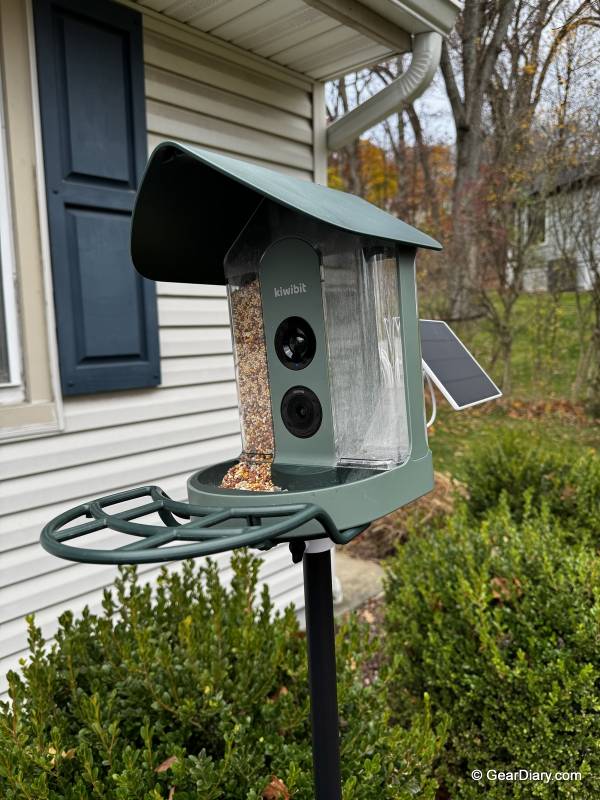 Kiwibit Beako Smart Bird Feeder Review: Beautiful Design, Great Camera, but Beware the Squirrels 13 Kiwibit Beako Smart Bird Feeder