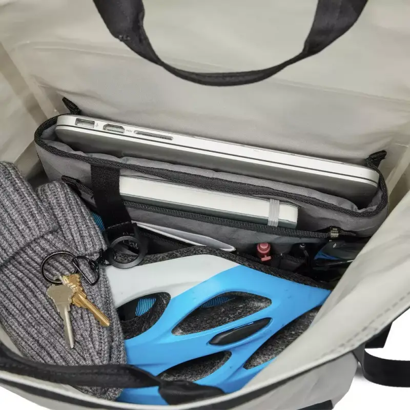 Gear Diary’s 2025 Holiday Gift Guide & Giveaway: Smart Home Tech, Cozy Gadgets, and Connected Comfort 66 Chrome Urban X Backpack 20L in Future White