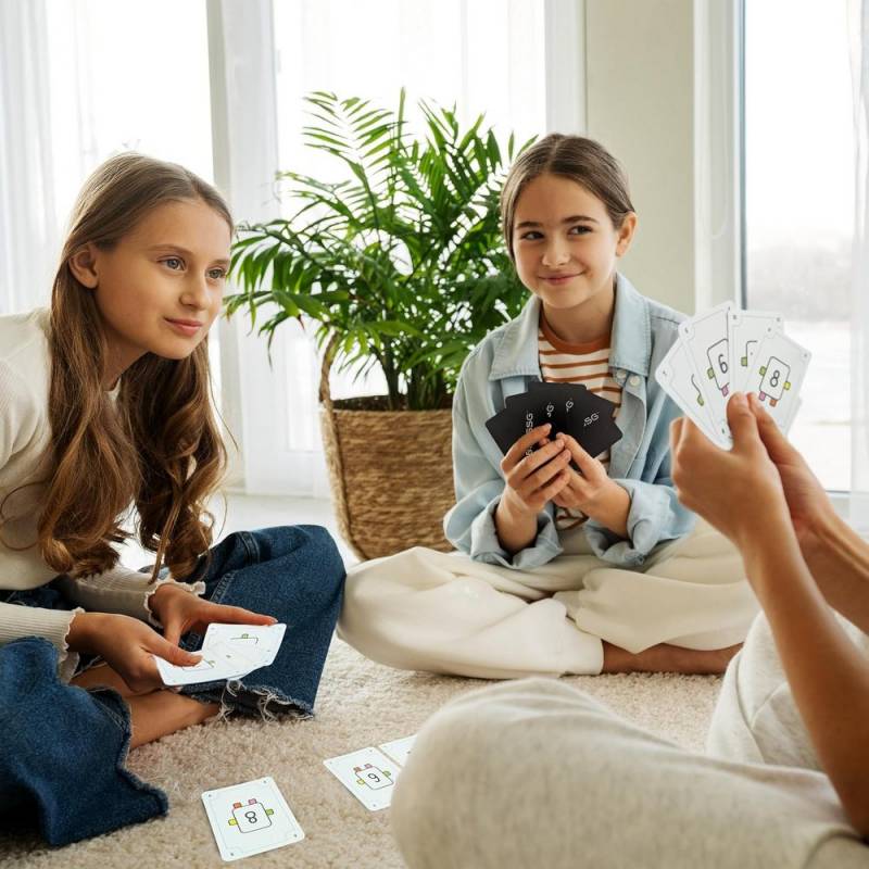 GGBGNSSG Card Game