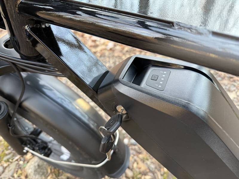 Jasion RetroVolt Pro Review: A 38mph Fat-Tire Powerhouse That's Currently Selling for Just $899 11 Jasion RetroVolt Pro battery