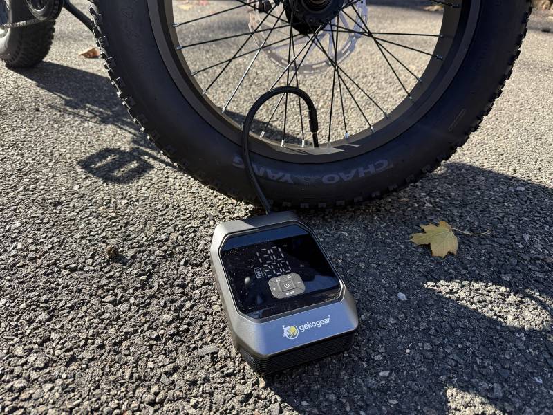 GekoGear AirFlux 300 Portable Air Pump & Jump Starter Review: Simple and Effective Multiuse in a Compact Form 10 Airflux 300 Portable Air Pump & Jump Starter