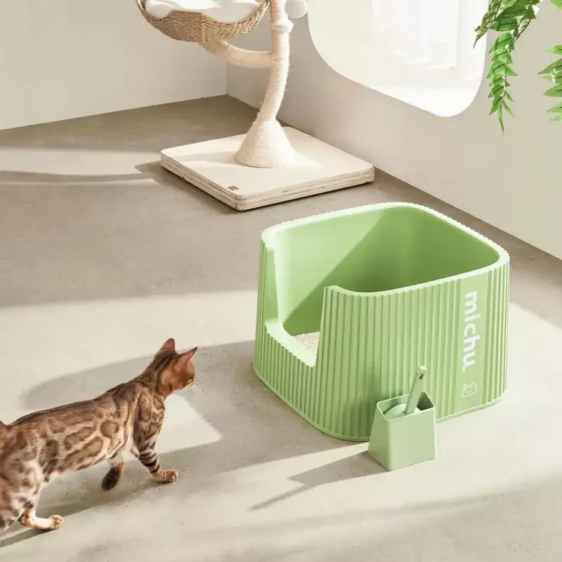 Gear Diary’s 2025 Holiday Gift Guide & Giveaway: Smart, Stylish, and Wellness-Boosting Gifts for Pet-Loving Homes 23 Michu XXL Sage Deluxe Cat Litter Box