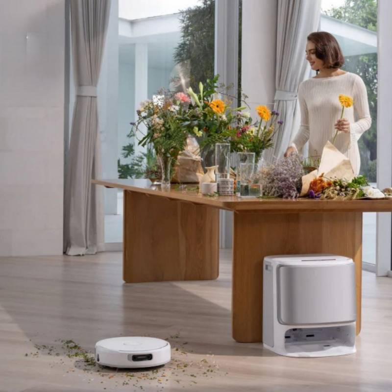 Gear Diary’s 2025 Holiday Gift Guide & Giveaway: Smart Home Tech, Cozy Gadgets, and Connected Comfort 7 Narwal Flow