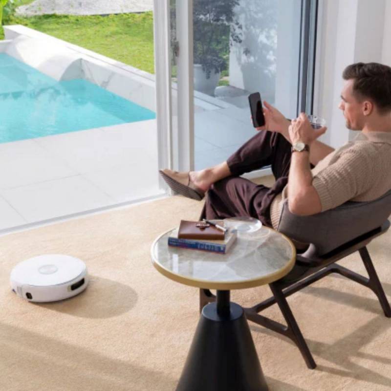 Gear Diary’s 2025 Holiday Gift Guide & Giveaway: Smart Home Tech, Cozy Gadgets, and Connected Comfort 5 Narwal Flow