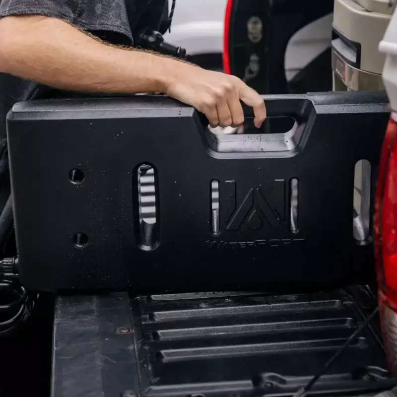 Gear Diary’s 2025 Holiday Gift Guide & Giveaway: Trail-Tested Gifts for Campers, Overlanders, and Outdoors Diehards 5 WaterPORT Overlander 5-Gallon Water Tank