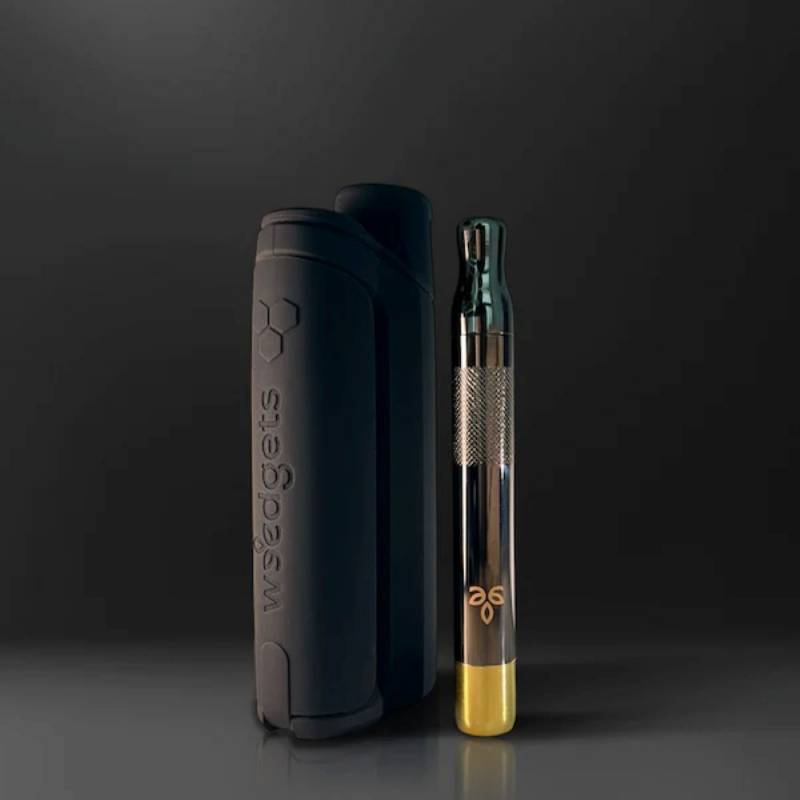 Gear Diary’s 2025 Holiday Gift Guide & Giveaway: Wellness, Self-Care, and the Science of Feeling Good 29 Weedgets X-5 Smoke Filtering One-Hitter Pipe