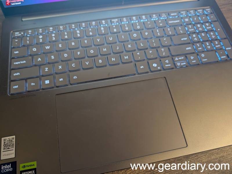 16" Lenovo Yoga Pro 9i Aura Edition: A Gorgeous OLED Workhorse Built for Serious Creators 4 Lenovo Yoga Pro 9i Aura Edition keyboard