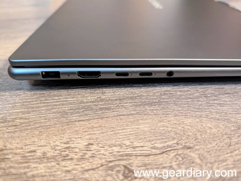 16" Lenovo Yoga Pro 9i Aura Edition: A Gorgeous OLED Workhorse Built for Serious Creators 5 Lenovo Yoga Pro 9i Aura Edition ports