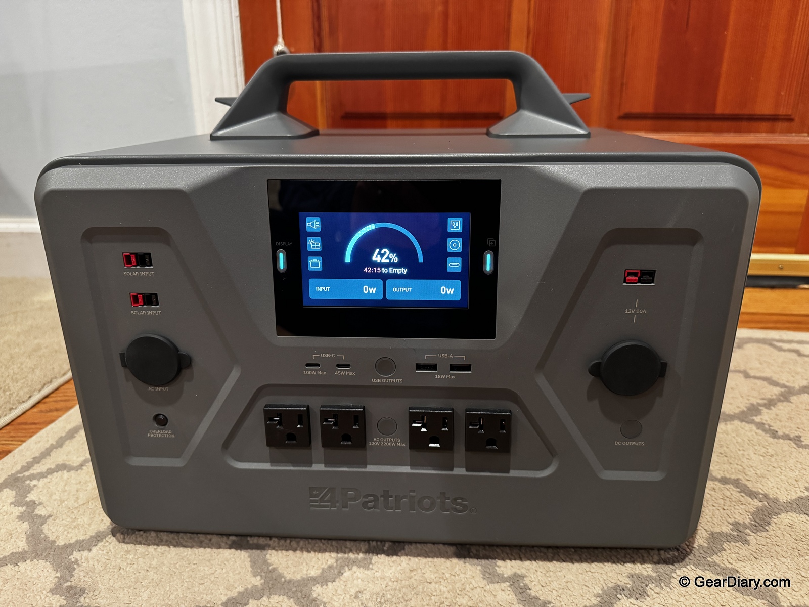 4Patriots Patriot Power Generator 2200X Review: 2,240Wh Backup Power with  Fast Charging and an Included 200W Solar Panel | Gear Diary